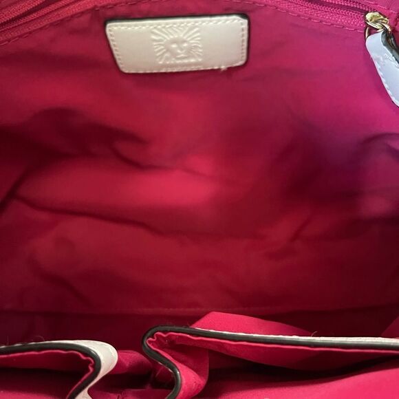 Anne Klein large black and white color block Satchel with gold tone hardwares. - Picture 9 of 15